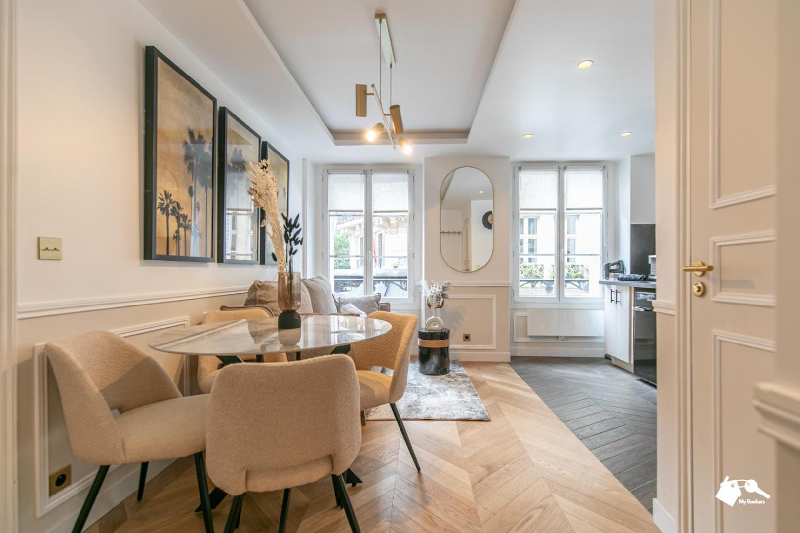Mba - Louvres - Luxury París